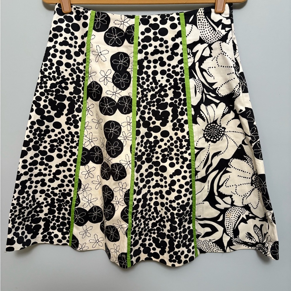 Working Girl Black and White Floral A-line Skirt with green grosgrain lines